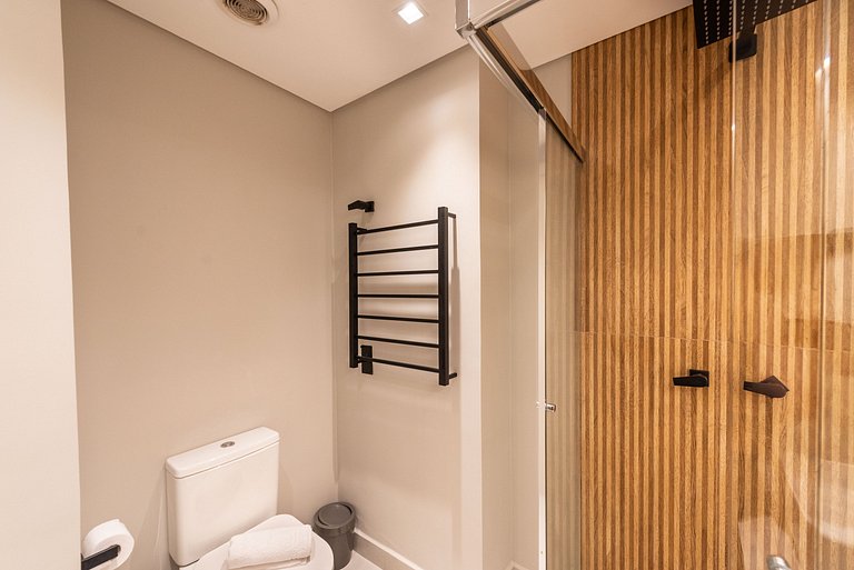 Studio Alto Padrão - Piscina - Pinheiros - PG413