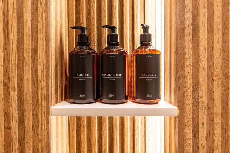 Studio Alto Padrão - Piscina - Pinheiros - PG413