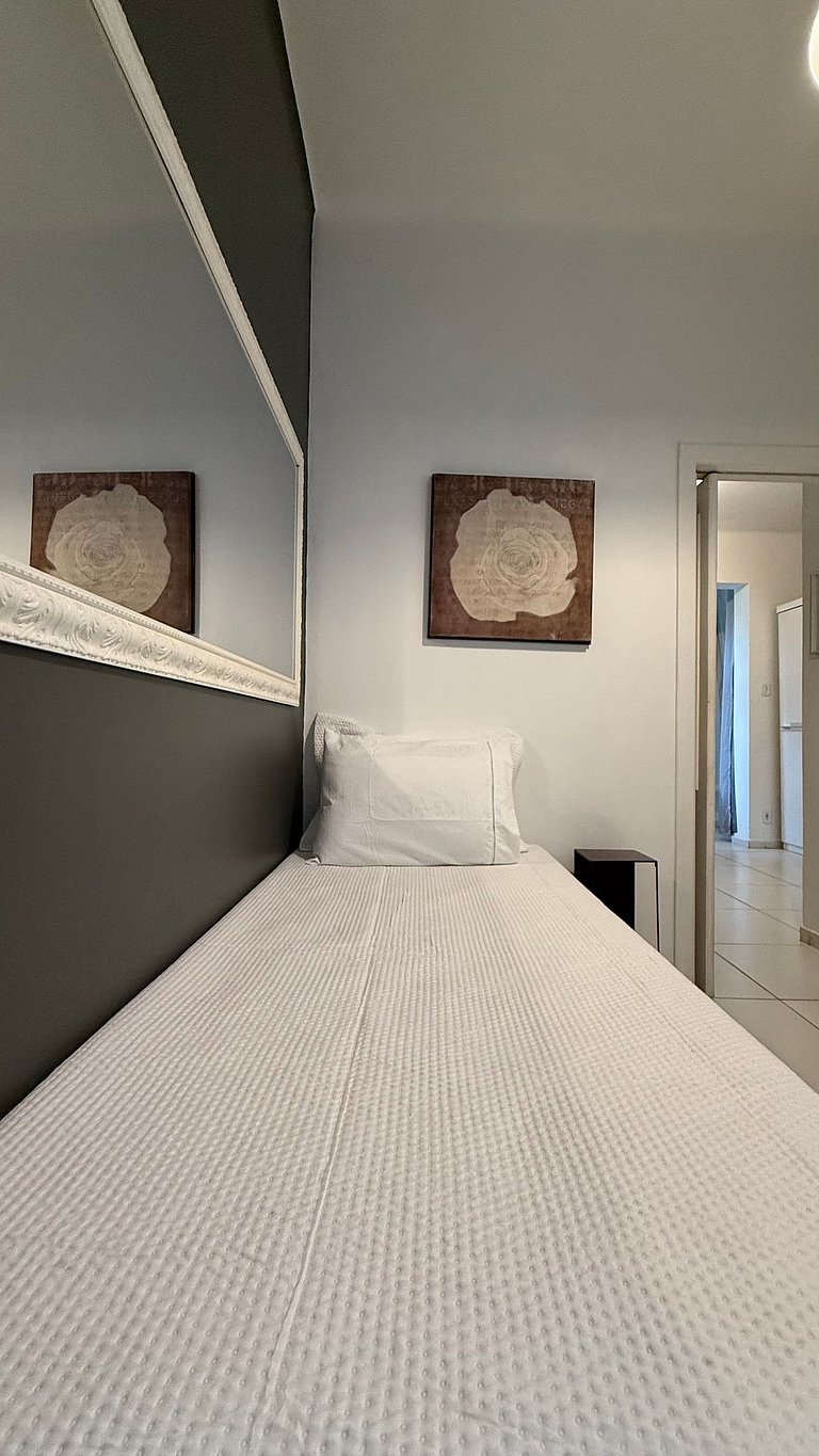 Apartamento a 2 Quadras da Praia e Metrô - RP250