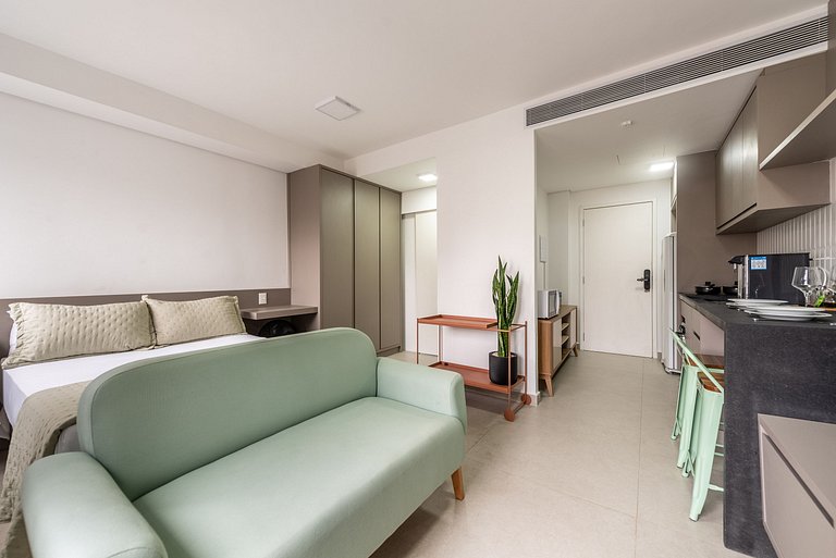 Studio em Pinheiros com piscina e academia - PG712