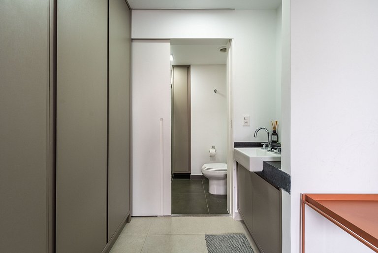 Studio em Pinheiros com Academia - PG712