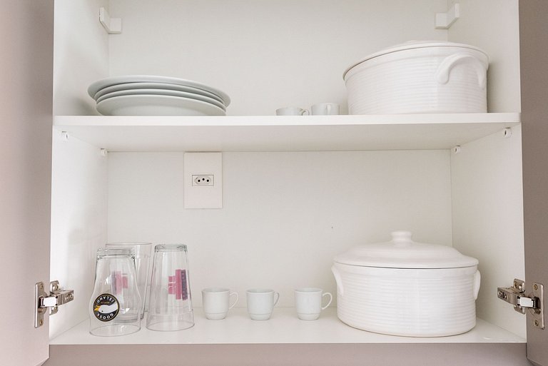 Studio em Pinheiros com piscina e academia - PG712