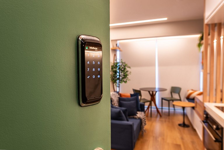 Studio c/ Piscina e Metrô em Pinheiros - PG313