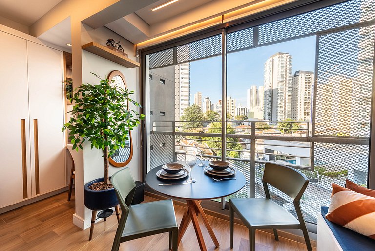 Studio c/ Piscina e Metrô em Pinheiros - PG313