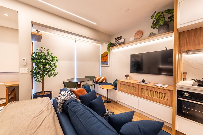 Studio com Piscina e Metrô em Pinheiros - PG313