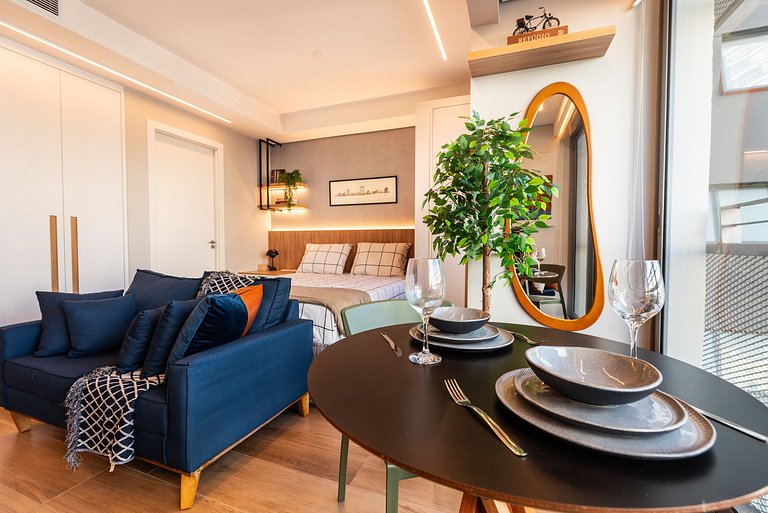 Studio com Piscina e Metrô em Pinheiros - PG313