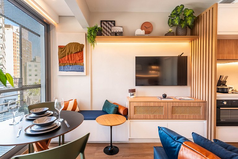 Studio com Piscina e Metrô em Pinheiros - PG313