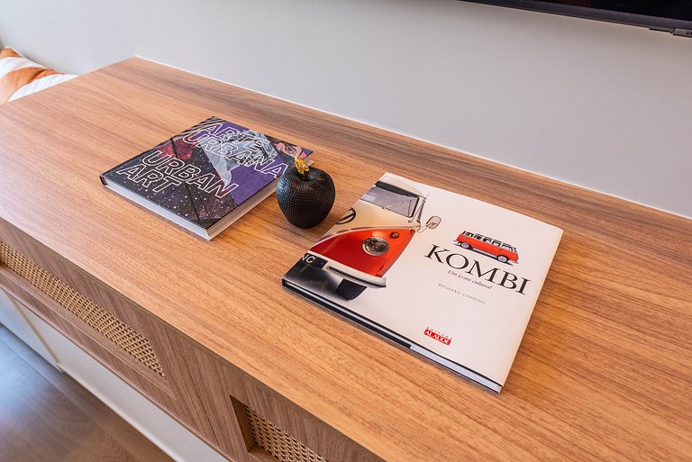 Studio Alto Padrão - Piscina - Pinheiros - PG413