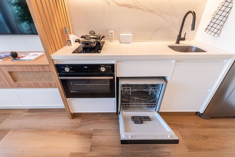 Studio Exclusivo com Piscina em Pinheiros - PG413