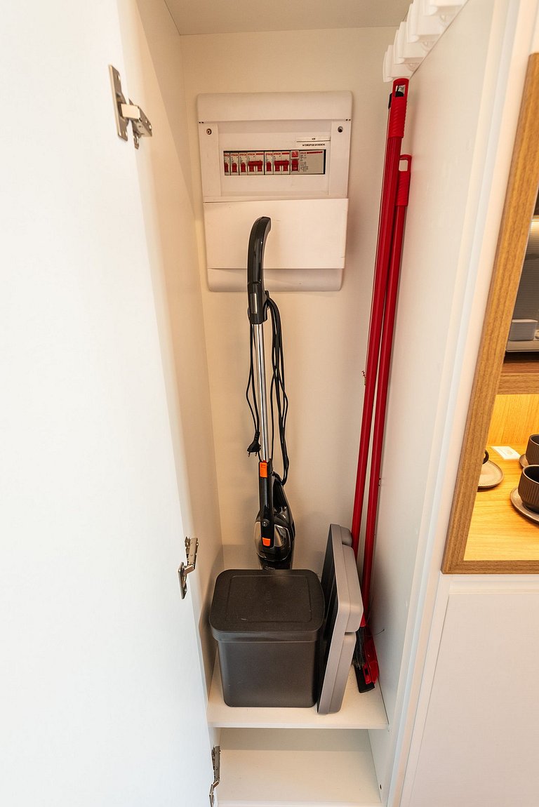 Studio Alto Padrão - Piscina - Pinheiros - PG413