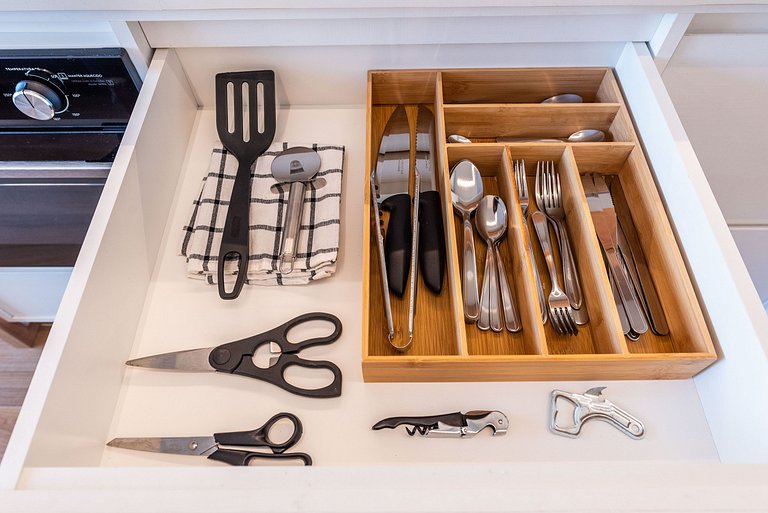 Studio Alto Padrão - Piscina - Pinheiros - PG413