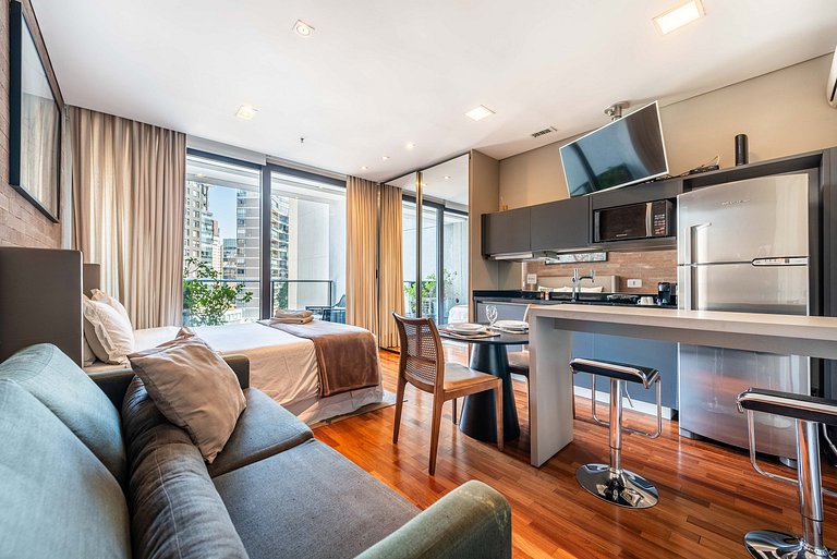 Studio Alto Padrão com Limpeza Diária - EF49