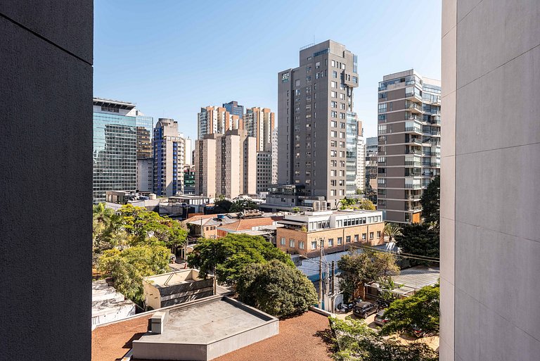 Studio Alto Padrão com Limpeza Diária - EF49