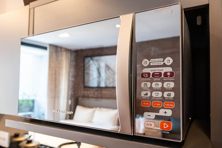 Studio Alto Padrão com Limpeza Diária - EF49