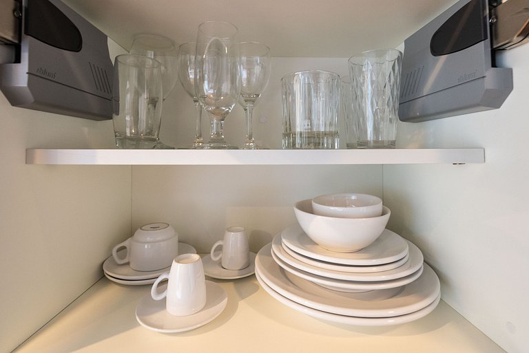 Studio Alto Padrão com Limpeza Diária - EF49