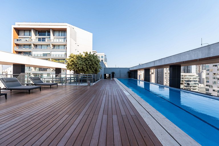 Studio Alto Padrão com Limpeza Diária - EF49