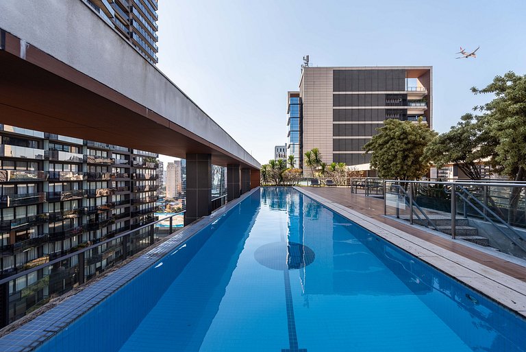 Studio Alto Padrão com Limpeza Diária - EF49