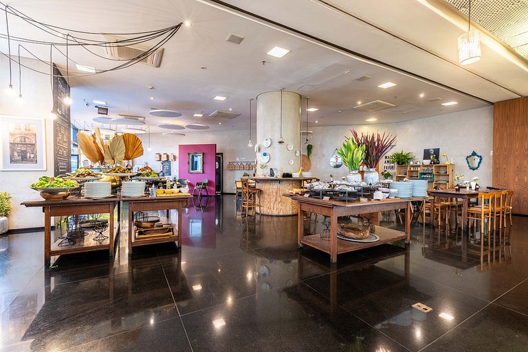 Studio Alto Padrão com Limpeza Diária - EF49