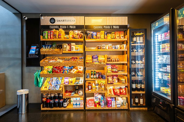 Studio Alto Padrão com Limpeza Diária - EF49