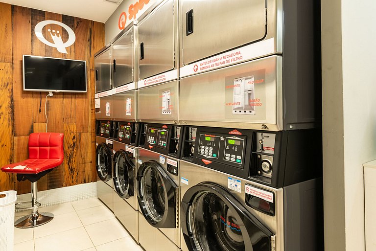 Studio Alto Padrão com Limpeza Diária - EF49