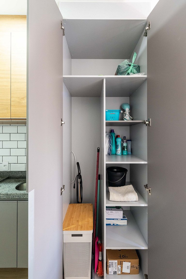 Studio Charmoso no Metrô Praça da Árvore - FL907