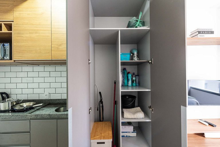 Studio Charmoso no Metrô Praça da Árvore - FL907