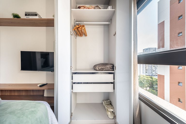 Studio Charmoso no Metrô Praça da Árvore - FL907