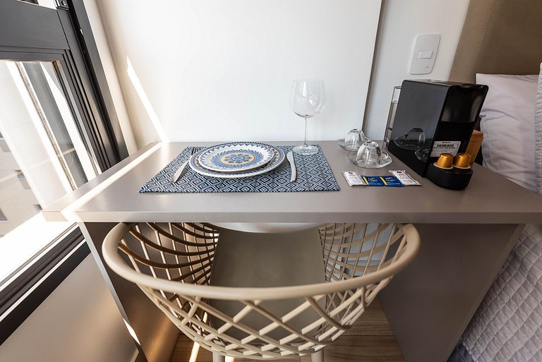 Studio Charmoso no Metrô Praça da Árvore - FL907