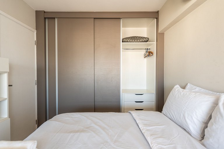 Loft Sofisticado com Vista Panorâmica - DNA 248