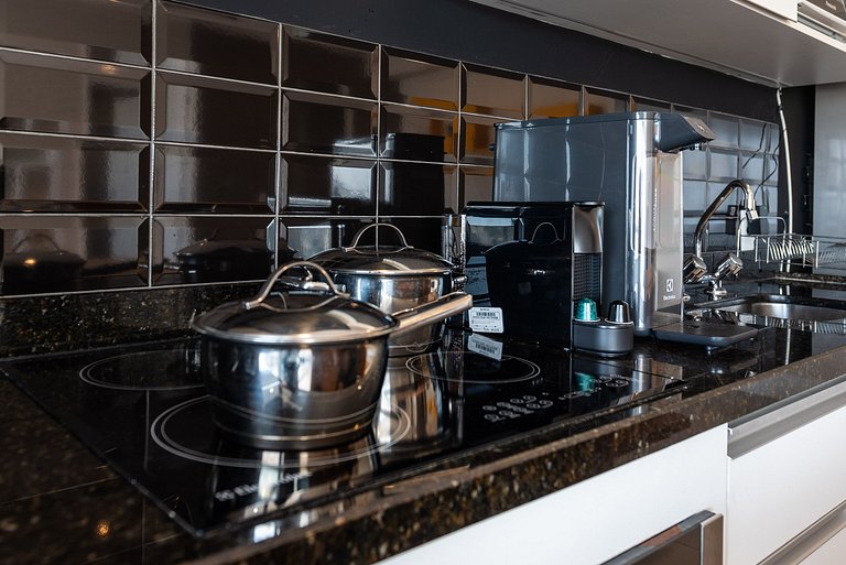 Loft Sofisticado com Vista Panorâmica - DNA 248