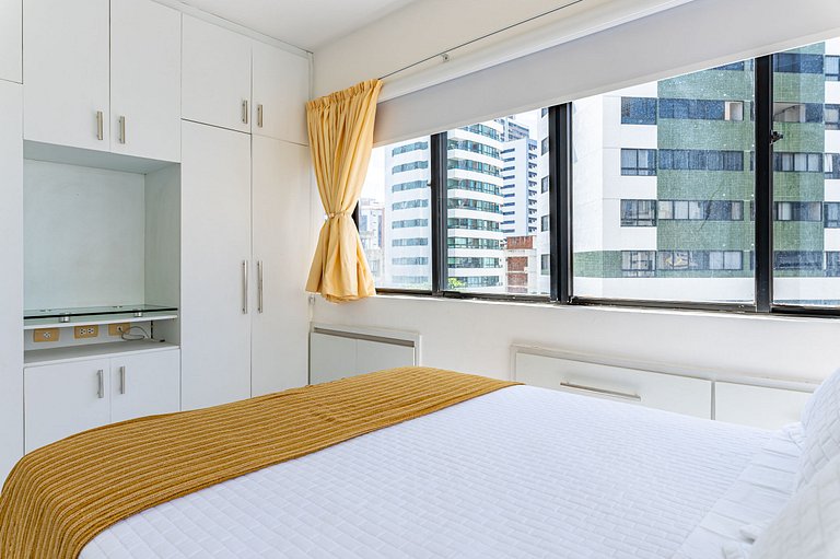 Apartamento com vista incrível e piscina - GS501