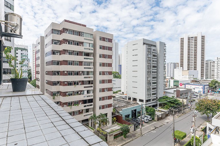 Apartamento com vista incrível e piscina - GS501