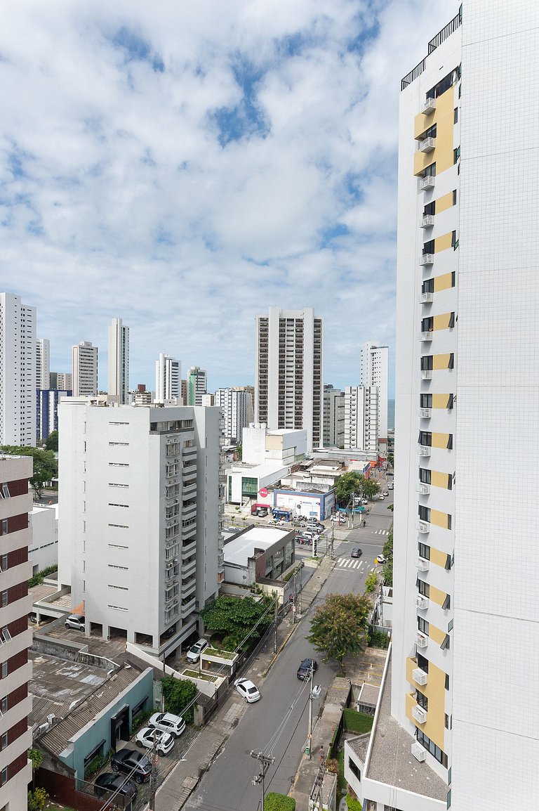 Apartamento com vista incrível e piscina - GS501