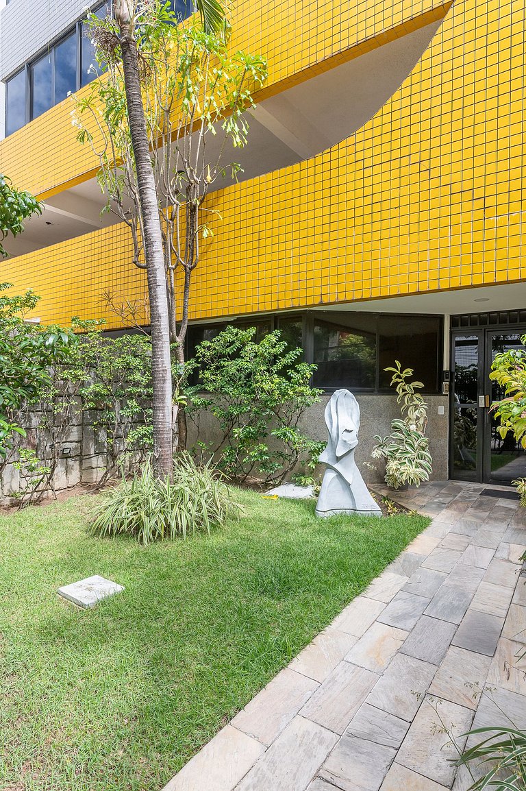 Apartamento com vista incrível e piscina - GS501