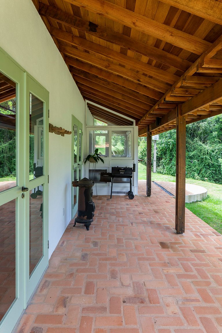 Casa de Campo de Alto Padrão | Charme & Conforto - CC