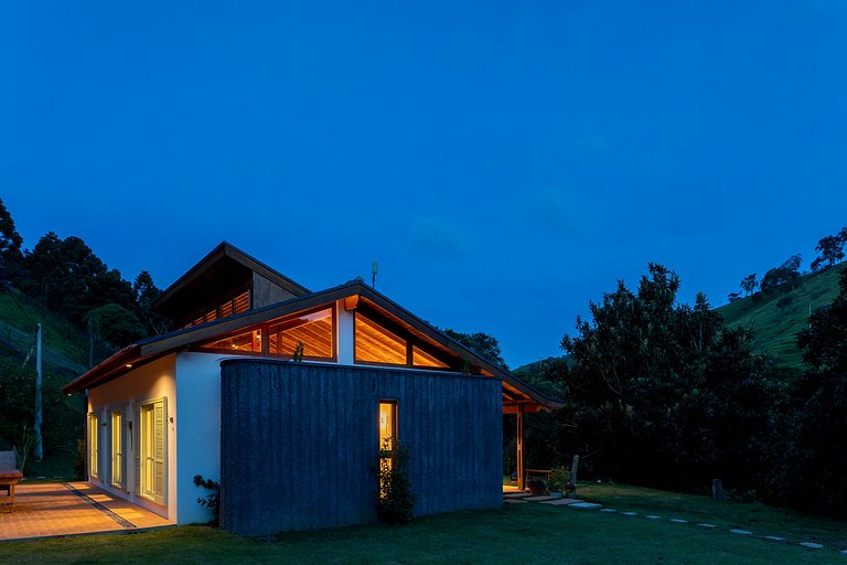 Casa de Campo de Alto Padrão | Charme & Conforto - CC