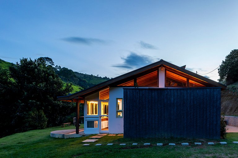 Casa de Campo de Alto Padrão | Charme & Conforto - CC