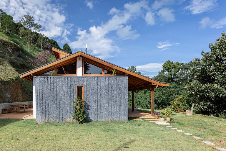 Casa de Campo de Alto Padrão | Charme & Conforto - CC