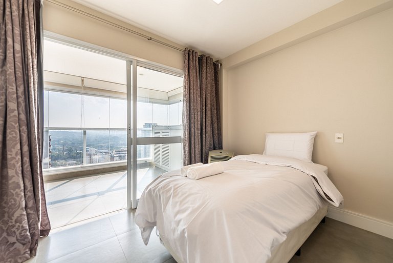 Apto Luxo c/ Vista Incrível em Pinheiros - DNA241