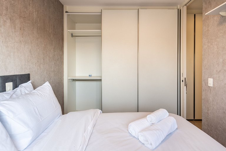 Apto Luxo c/ Vista Incrível em Pinheiros - DNA241