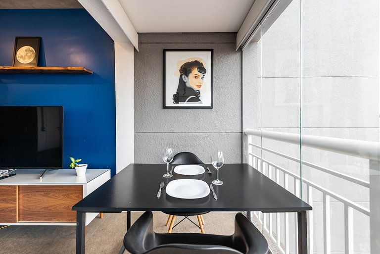 Studio moderno com vista no Brooklin - L205