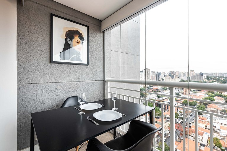 Studio moderno com vista no Brooklin - L205