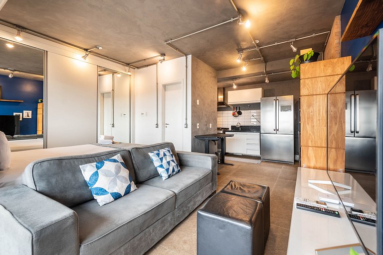 Studio moderno com vista no Brooklin - L205