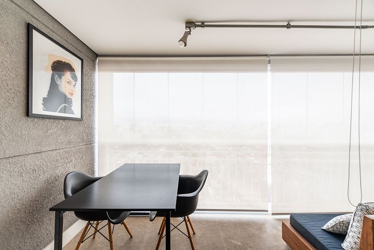 Studio moderno com vista no Brooklin - L205