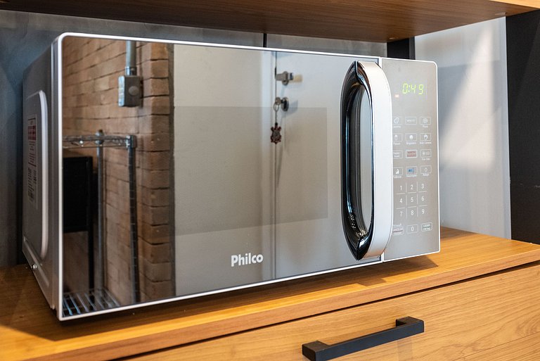 Studio moderno com vista no Brooklin - L205