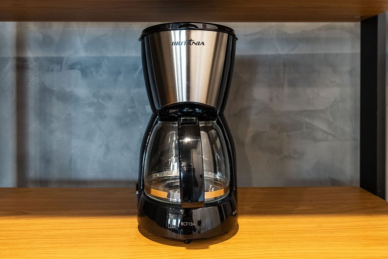 Studio moderno com vista no Brooklin - L205