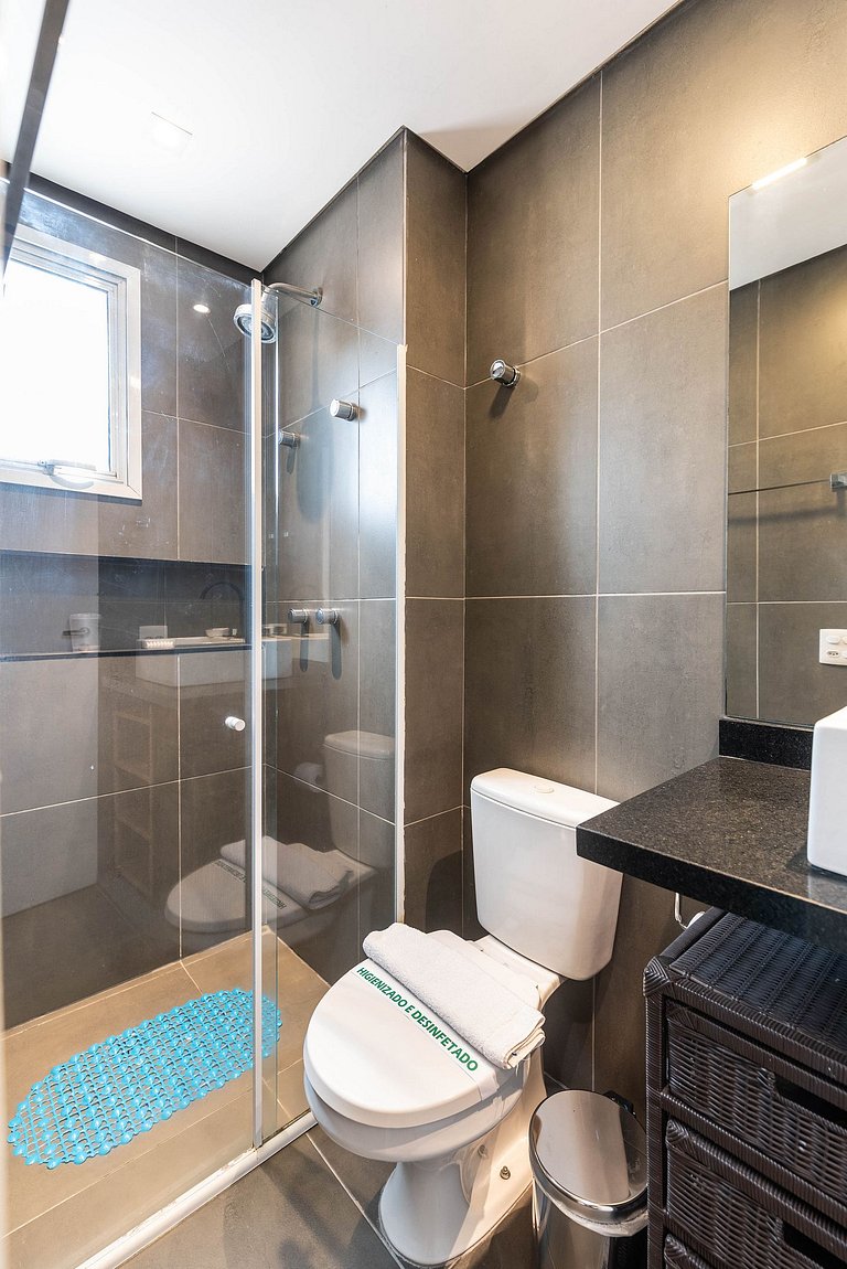 Studio moderno com vista no Brooklin - L205