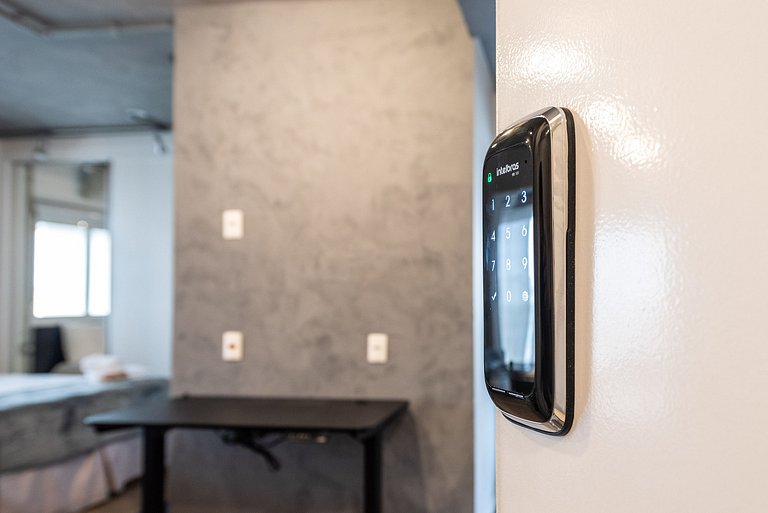 Studio moderno com vista no Brooklin - L205