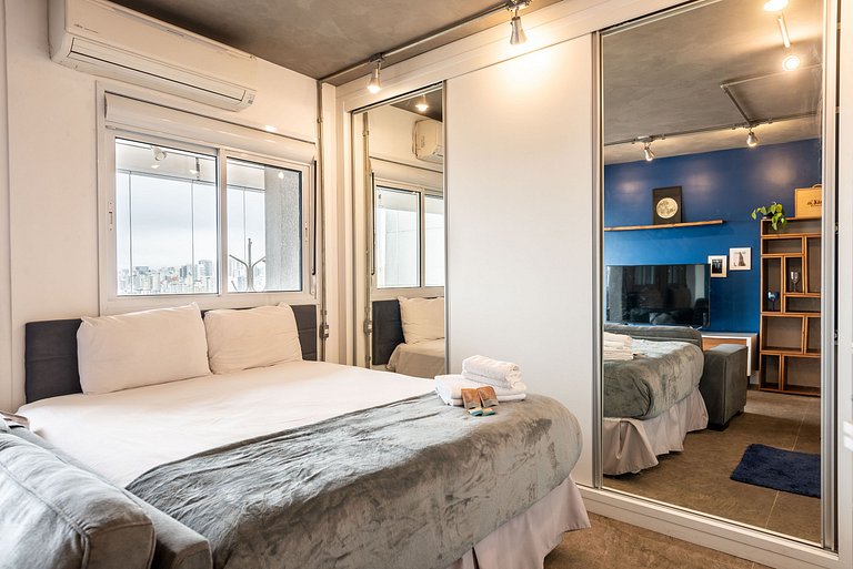 Studio moderno com vista no Brooklin - L205