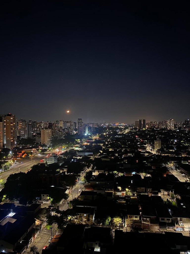 Studio moderno com vista no Brooklin - L205